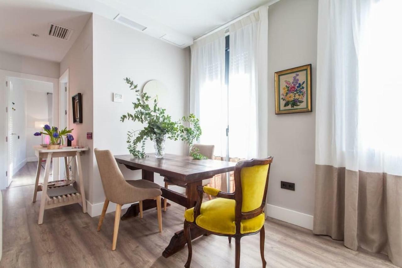 Apartamentos Rg Duplex San Bernardo Sevilla Kültér fotó