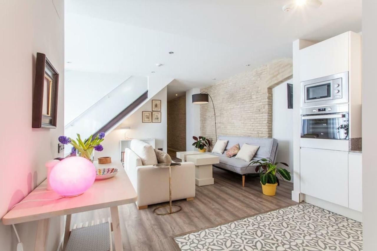 Apartamentos Rg Duplex San Bernardo Sevilla Kültér fotó