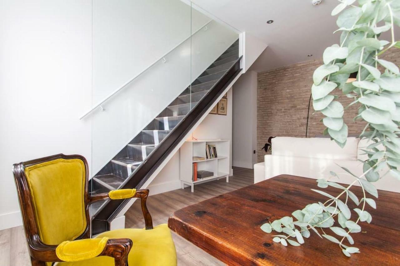 Apartamentos Rg Duplex San Bernardo Sevilla Kültér fotó